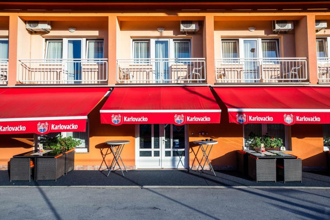 Bed And Breakfast Restaurant Dp Donji Zvecaj Exterior foto